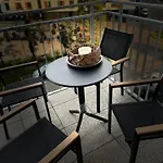 Airport Nowe Ogrody Comfort شقة بوزنان